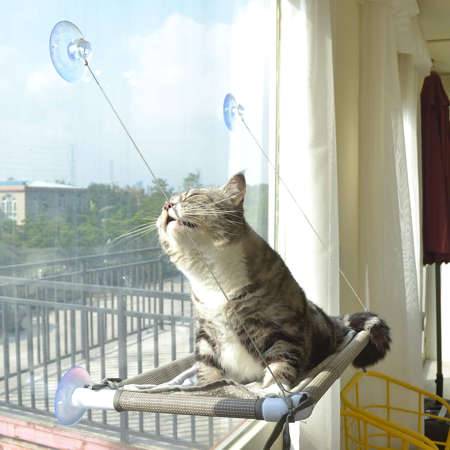 PEFUNY Cat Window Hammock, Waterproof Window Perch for Large Cats with Strong Suction Cups and Flannel Cover